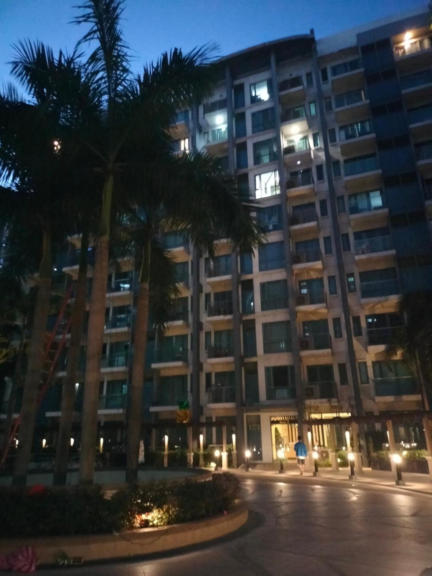 Rqui Condotel Newport Pasay Bagian luar foto